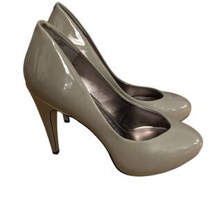 BCBGeneration Gray Patent Leather Heels Size 7.5